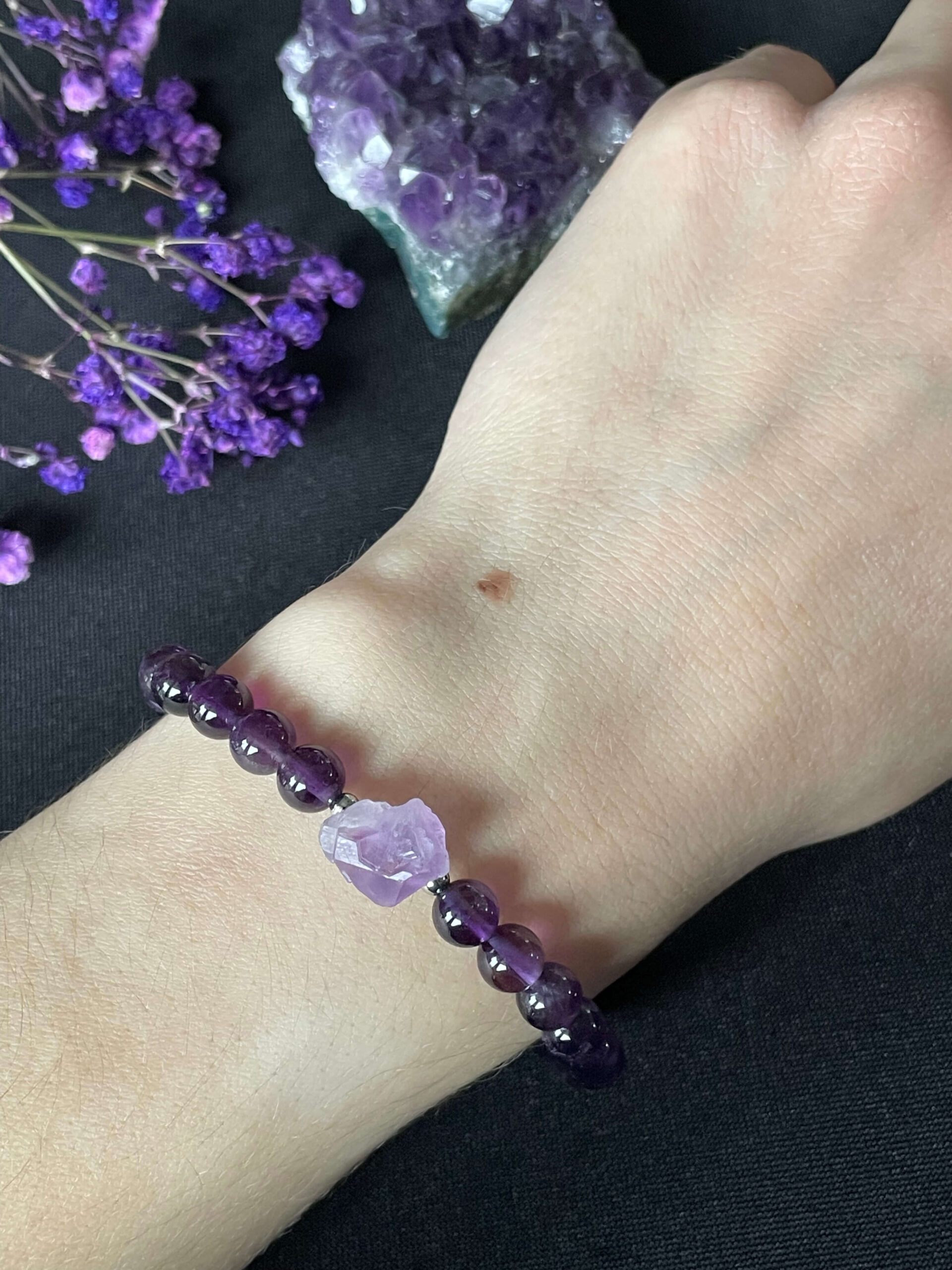 Bransoletka z ametystem i surową bryłką - obrazek 2