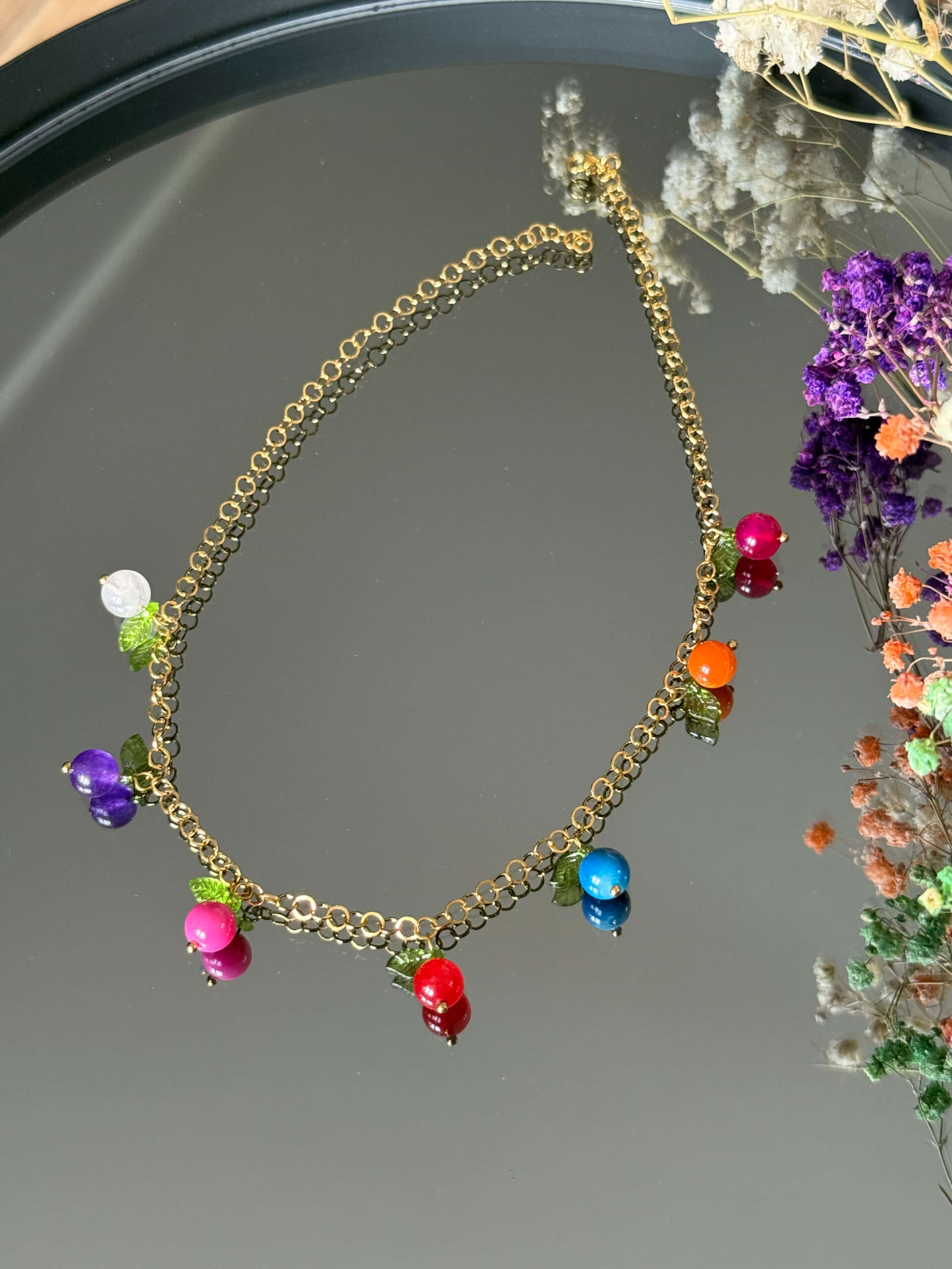 Naszyjnik na łańcuszku z owocami