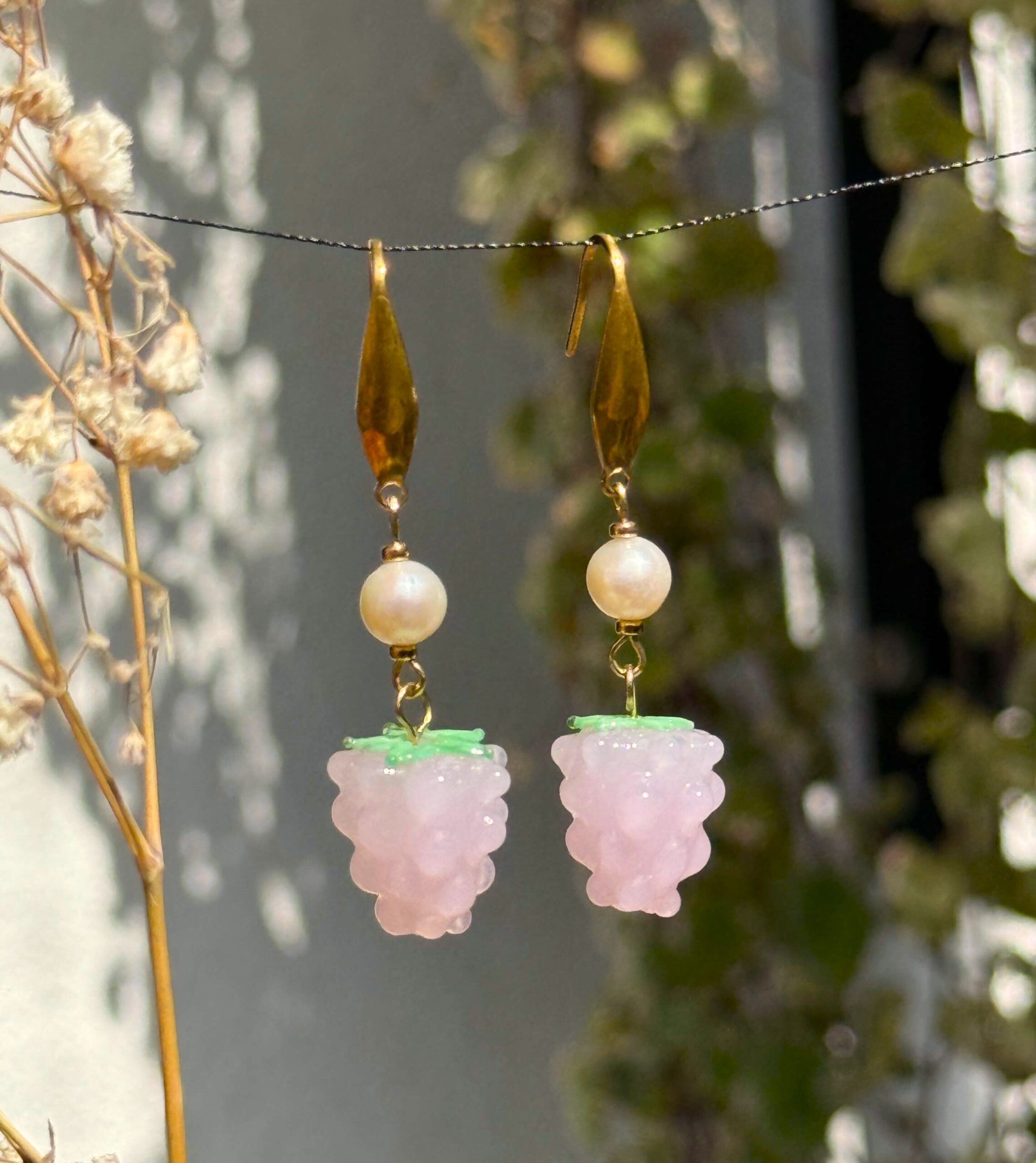 Kolczyki różowe malinki z perłami - obrazek 2