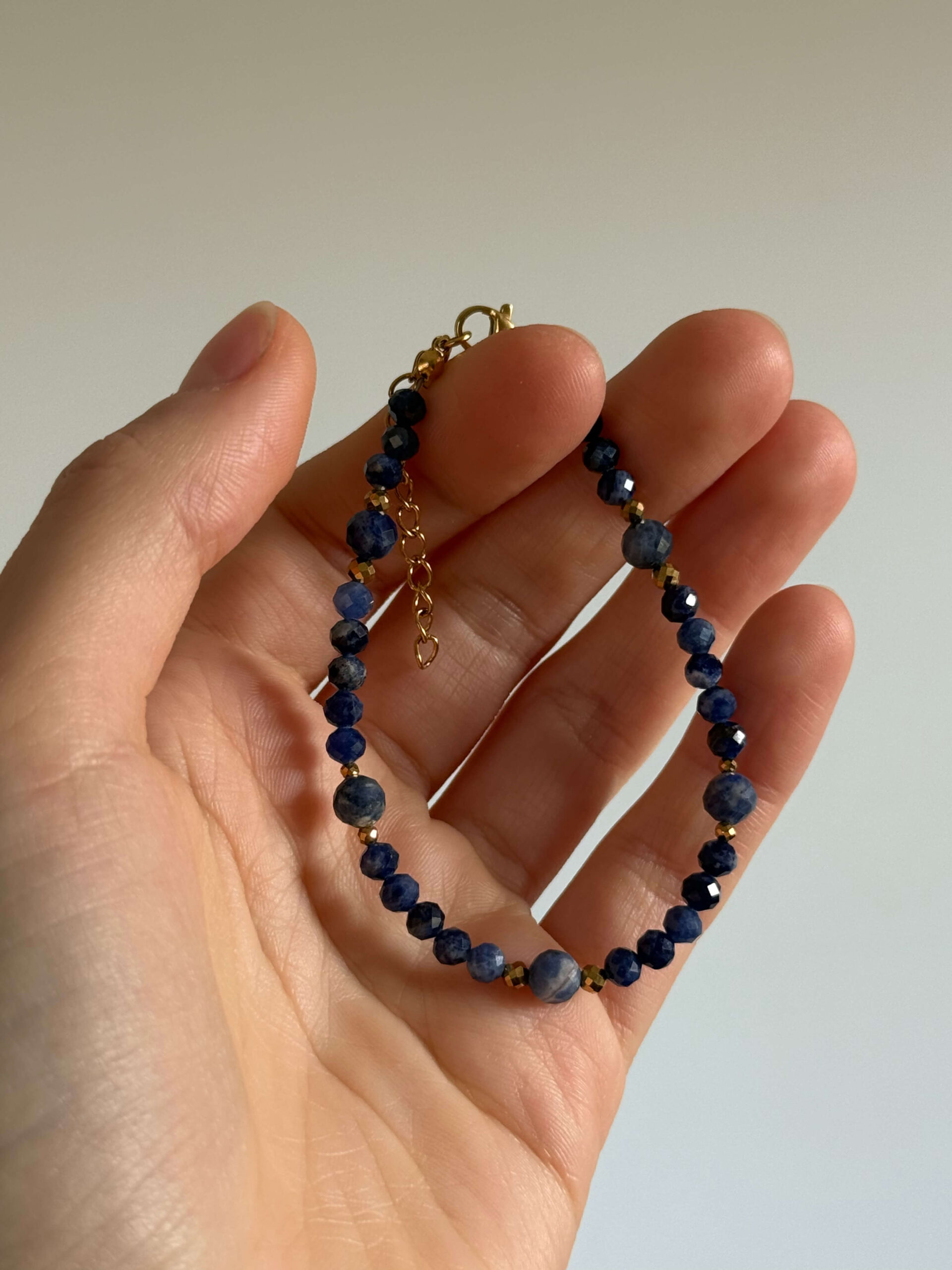 Bransoletka z sodalitem Aequor - obrazek 2